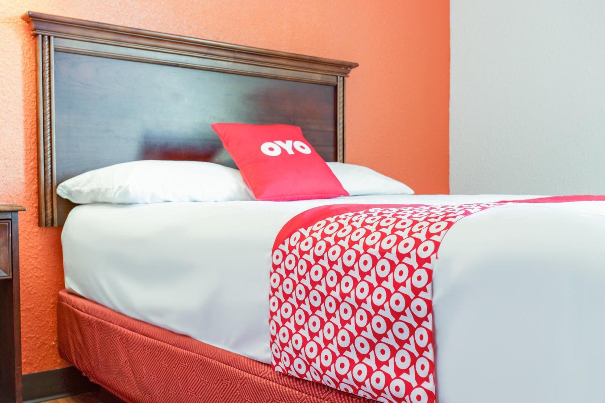 Oyo Hotel Mona Lake Muskegon Dış mekan fotoğraf