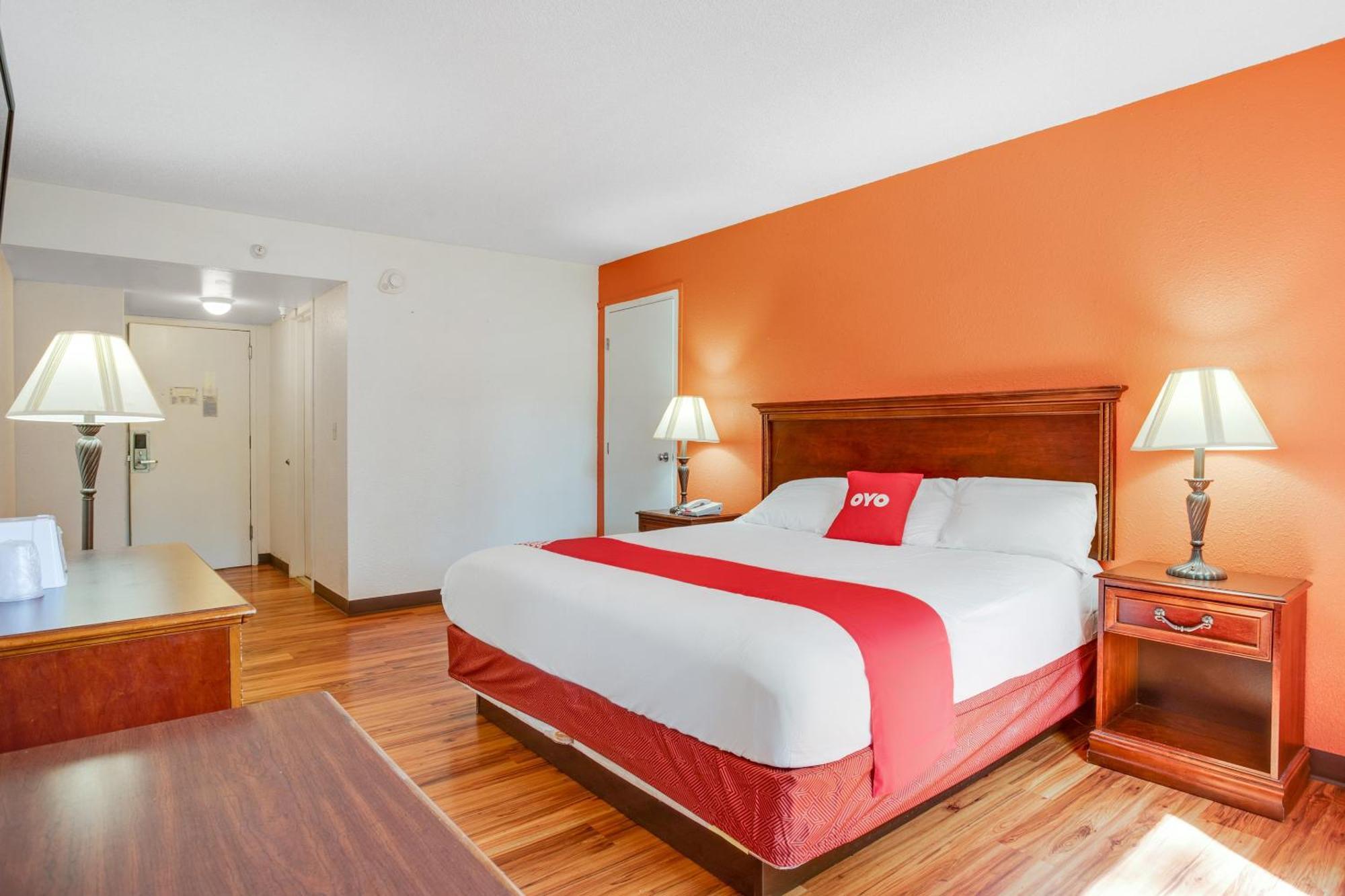 Oyo Hotel Mona Lake Muskegon Dış mekan fotoğraf